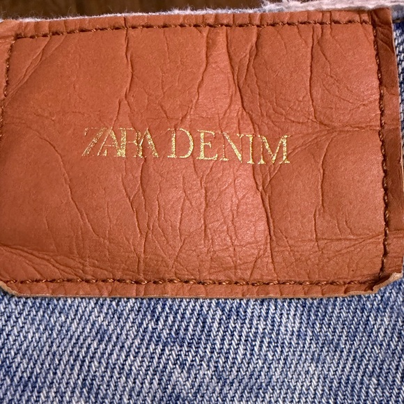 Zara denim jeans, mom fit anklet style Size 4 - Picture 5 of 5
